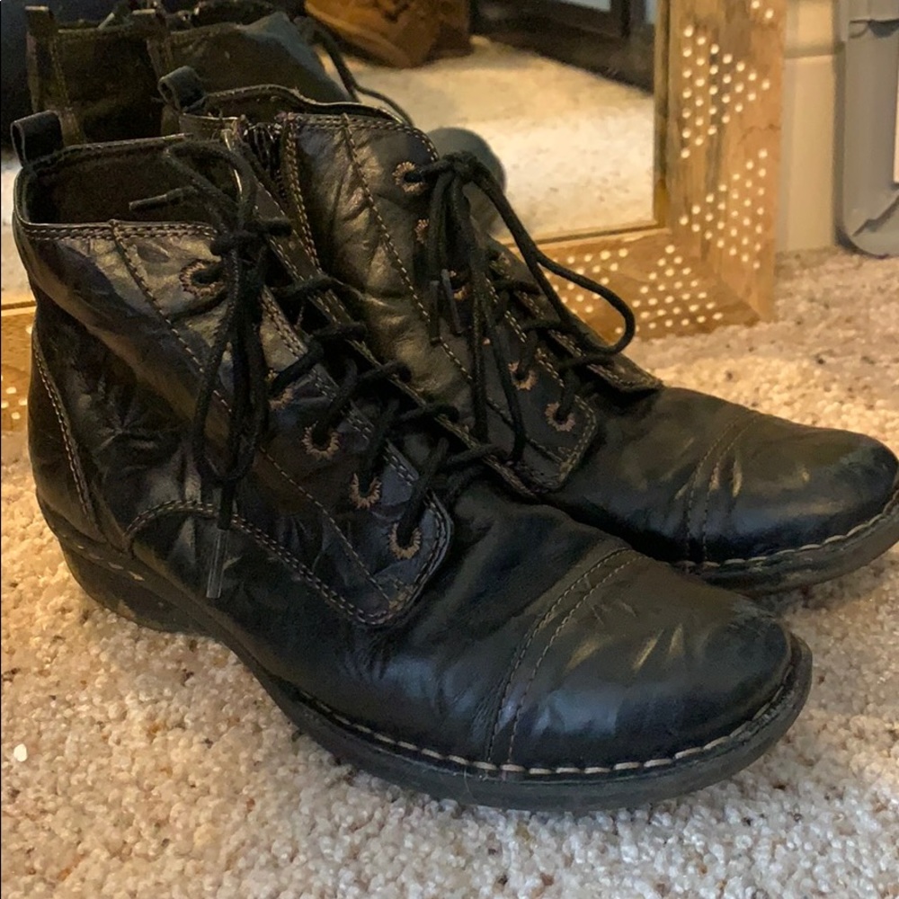 Clarks black leather ankle booties, size 7.5W